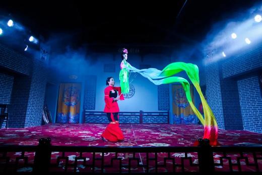 【太古里·梅花剧社】6月去大热网红望平街看剧！亲子专场演出39.9元起！看传统木偶戏、变脸吐火、喜剧滚灯、手影蹬技……与孩子一起品味正宗川味演出！欣赏精彩绝伦非遗表演盛宴！ 商品图4