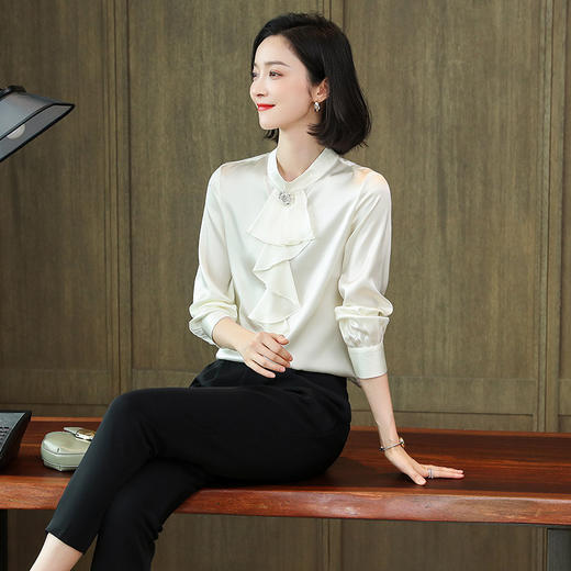 上海旗袍厂ASE-9001优雅V领百搭舒适真丝衬衫 商品图2