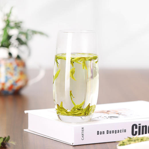 盛茗世家 茶叶绿茶 明前浓香龙井茶礼盒装大份量西湖春茶250g 商品图5