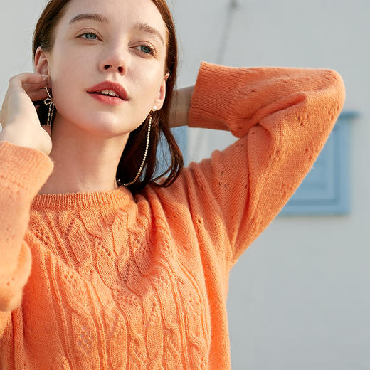 欧芮儿春新款长袖圆领慵懒风镂空打底针织衫女宽松内搭毛衣 商品图3