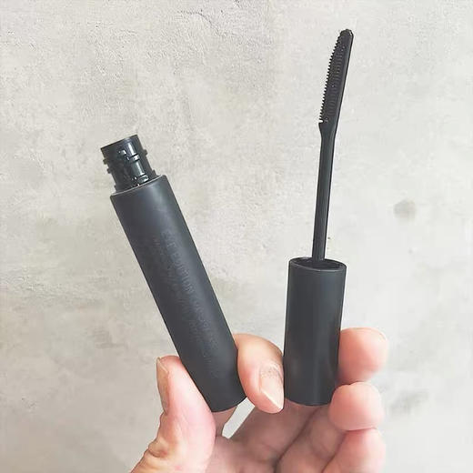 日本艾杜纱睫毛打底膏6g（新款磨砂黑管） 商品图8
