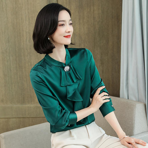 上海旗袍厂ASE-9001优雅V领百搭舒适真丝衬衫 商品图3