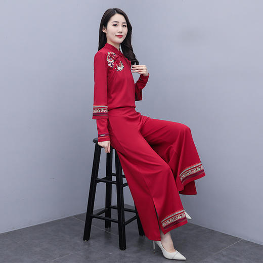 HR  WH98199休闲简约复古盘扣民族风显瘦两件套 商品图3