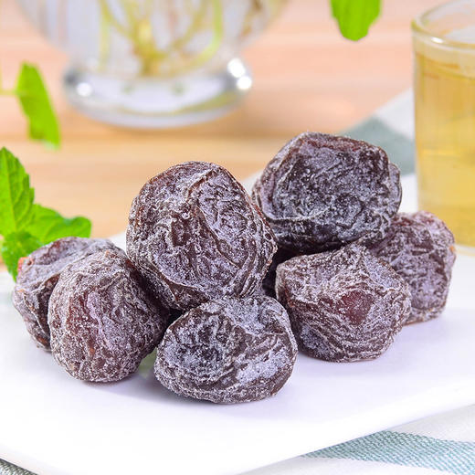 良品铺子 老婆梅罐装 休闲零食 果干果脯蜜饯梅子140g 商品图1