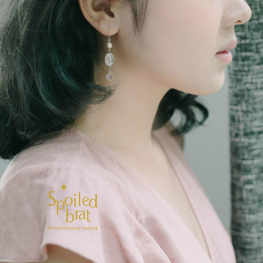 spoiled brat jewelry 不对称粉色系宝石耳环 商品图1