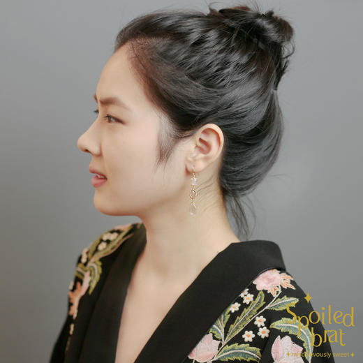 spoiled brat jewelry 不对称粉色系宝石耳环 商品图2