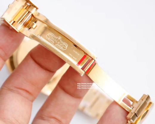 N劳li士迪通拿归一v4版本m116508-0009，单独真正4130机芯，精钢镀厚金表壳。表壳厚度和zp一致，全部计时功能100% 实现， 使用了订制版KIF避震器 商品图9