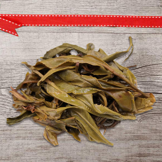 2016年班章龙珠普洱茶生茶王者气韵8g起 商品图3