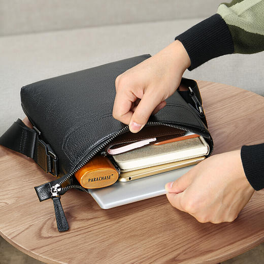 稻草人(MEXICAN)真皮男包男士单肩包头层牛皮竖款商务休闲单肩斜挎包小方包MMBD02190355黑色 商品图3