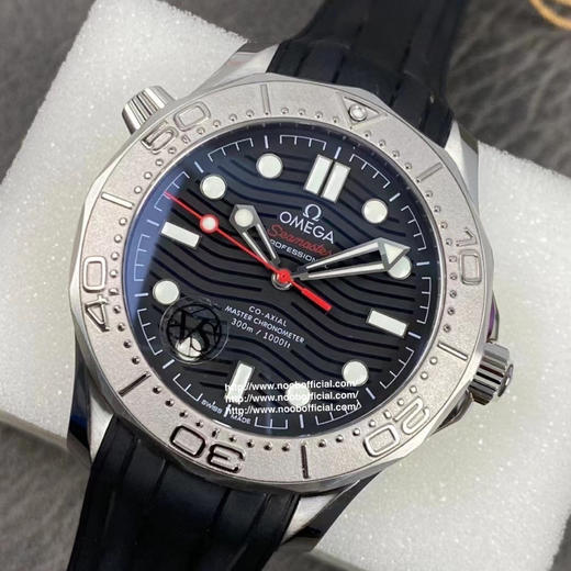 VS全新海马：海马游艇，300米系列潜水腕表致敬蔚蓝之作，圈口浮雕工艺，棒棒糖秒针，陶瓷盘，欧米伽海马游艇！首批预定购买钢带版本还赠送一副原厂胶带扣～[ThumbsUp] 商品图14