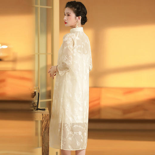 上海旗袍厂AYK-QF-200723纱网拼接假两件宽松旗袍裙复古改良立领七分袖旗袍 商品图3