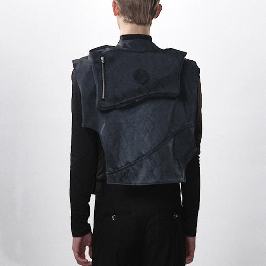 HUMANWORLD 21SS 不规则蛇纹拉链抽绳马甲 商品图1