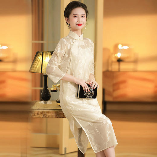 上海旗袍厂AYK-QF-200723纱网拼接假两件宽松旗袍裙复古改良立领七分袖旗袍 商品图2