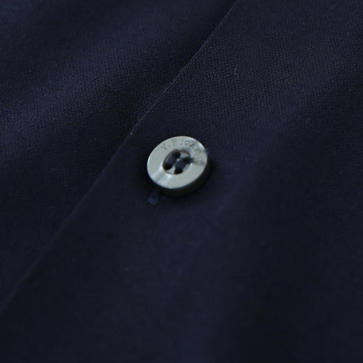 YvesFigarau伊夫·费嘉罗秋冬新款商务休闲简约舒适抗皱长袖衬衫902318 商品图10