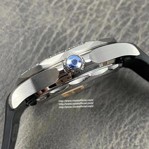 VS全新海马：海马游艇，300米系列潜水腕表致敬蔚蓝之作，圈口浮雕工艺，棒棒糖秒针，陶瓷盘，欧米伽海马游艇！首批预定购买钢带版本还赠送一副原厂胶带扣～[ThumbsUp] 商品图10