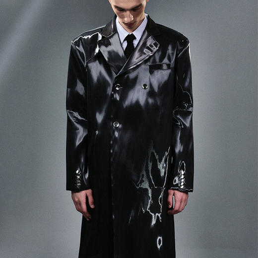 HUMANWORLD 21SS 长款亮面风衣版型外套 商品图4