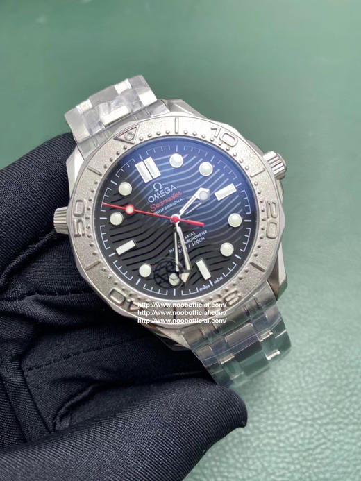 VS全新海马：海马游艇，300米系列潜水腕表致敬蔚蓝之作，圈口浮雕工艺，棒棒糖秒针，陶瓷盘，欧米伽海马游艇！首批预定购买钢带版本还赠送一副原厂胶带扣～[ThumbsUp] 商品图0