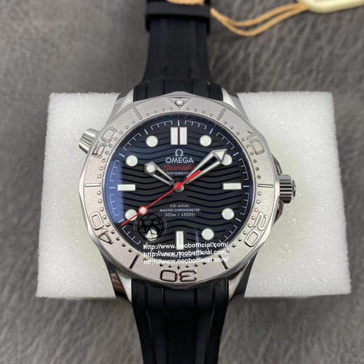 VS全新海马：海马游艇，300米系列潜水腕表致敬蔚蓝之作，圈口浮雕工艺，棒棒糖秒针，陶瓷盘，欧米伽海马游艇！首批预定购买钢带版本还赠送一副原厂胶带扣～[ThumbsUp] 商品图13