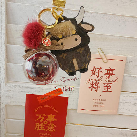 牛气冲天-牛牛水貂绒挂件 商品图4