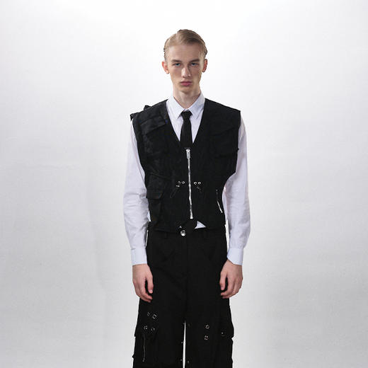 HUMANWORLD 21SS 黑色不规则拉链抽绳马甲 商品图0