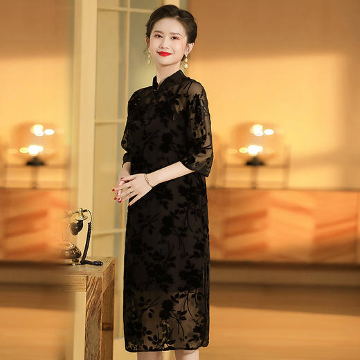 上海旗袍厂AYK-QF-200723-7烧花改良立领旗旗袍裙修身七分袖中长款a字裙旗袍 商品图2