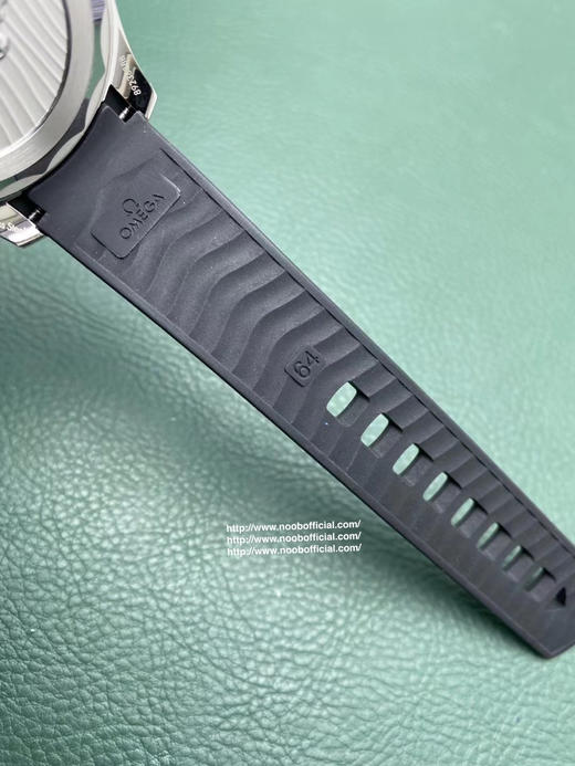 VS全新海马：海马游艇，300米系列潜水腕表致敬蔚蓝之作，圈口浮雕工艺，棒棒糖秒针，陶瓷盘，欧米伽海马游艇！首批预定购买钢带版本还赠送一副原厂胶带扣～[ThumbsUp] 商品图6