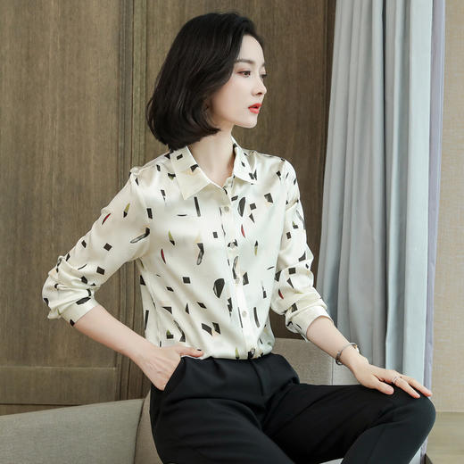上海旗袍厂ASE-9076印花方领单排扣真丝衬衫 商品图3