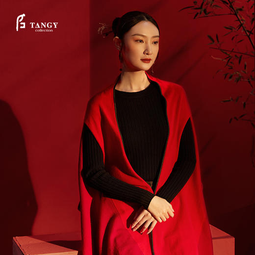 TANGY Collection/天意精品冬季新品新年特辑双色红羊绒披肩 商品图0