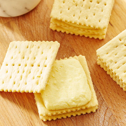 康师傅 3+2苏打夹心饼干蛋糕营养早餐办公室休闲零食小吃香浓奶油500g 商品图2