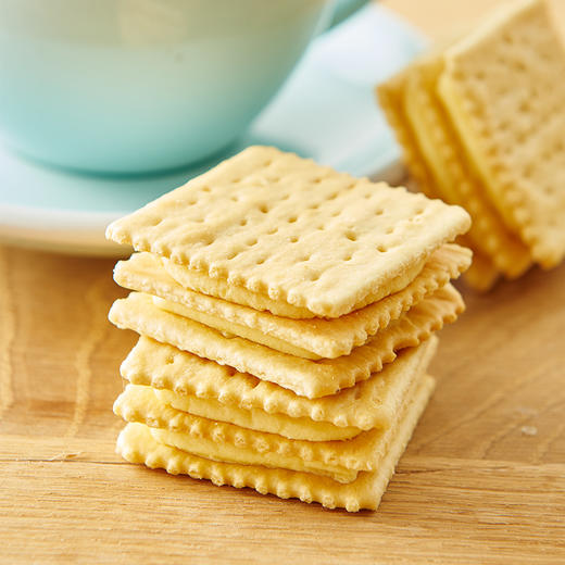 康师傅 3+2苏打夹心饼干蛋糕营养早餐办公室休闲零食小吃香浓奶油500g 商品图4
