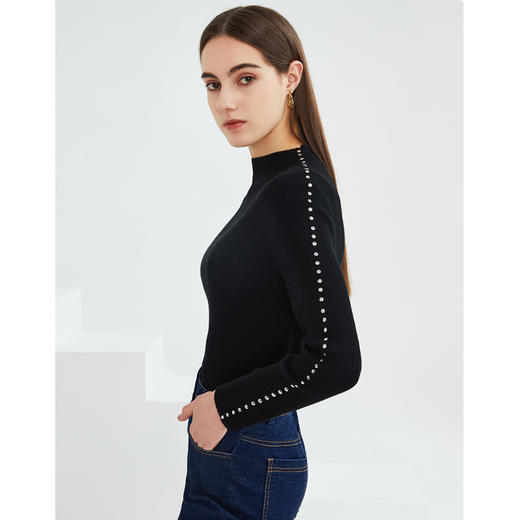 下架-EITIE爱特爱春季新款百搭纯色半高领修身显瘦钉珠打底针织衫6301002 商品图7