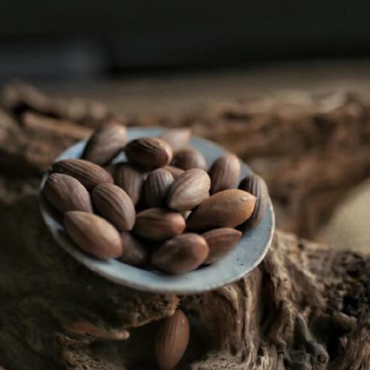 礼袋【野香榧子 】珍贵坚果，百年老树，9807平方公里无排污工厂 商品图1