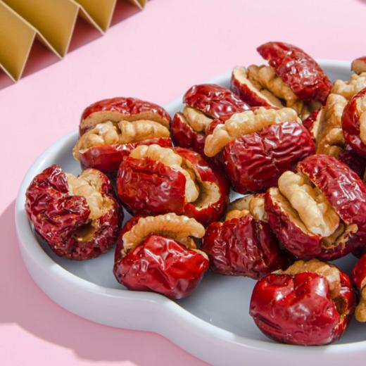 两张魅力红酒卡+新年好物送礼 好想你missyou枣夹核桃600g*2箱 核核美美礼盒装-CG 商品图2