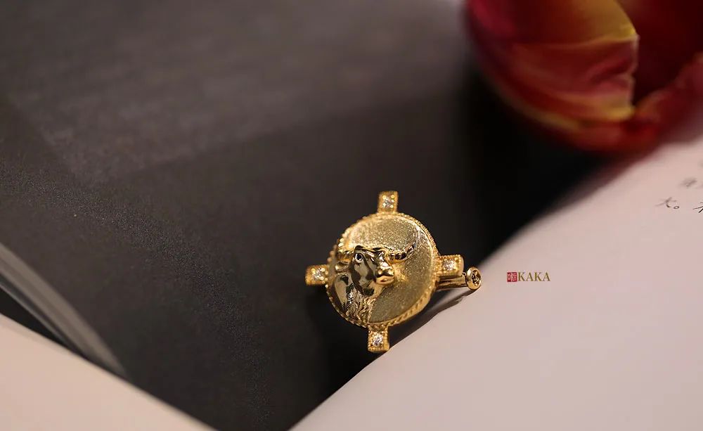 2021牛转乾坤|牛生肖徽章胸针挂坠两用（现货1只）