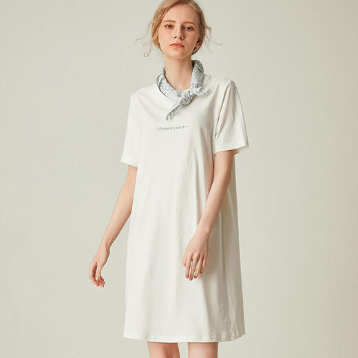 famecoco范可儿半身裙套装女夏T恤A字裙休闲时尚两件套F193EA005 商品图2