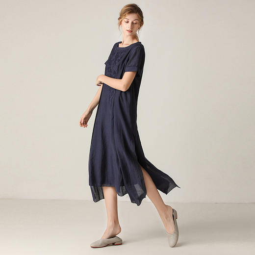 Famecoco范可儿连衣裙女夏刺绣钩花复古文艺短袖中长款F203FA005 商品图2