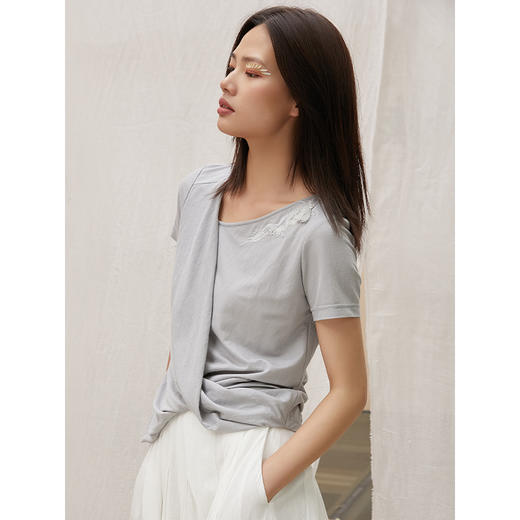 Famecoco范可儿衬衫女设计感小众交叉刺绣短袖上衣F203BE001 商品图0