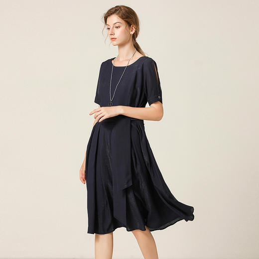 famecoco范可儿白色连衣裙女夏绑带收腰显瘦气质中长裙F193FA001 商品图2