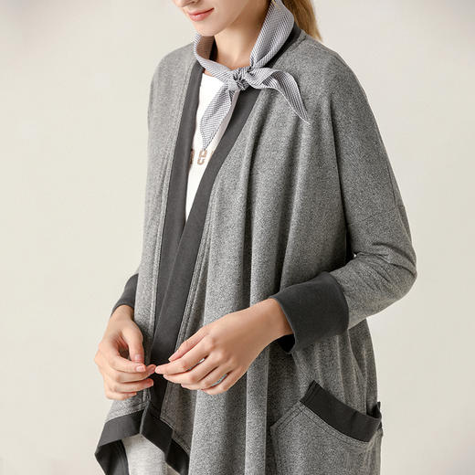 famecoco范可儿针织衫秋装百搭长袖不规则开衫F201AB023 商品图3