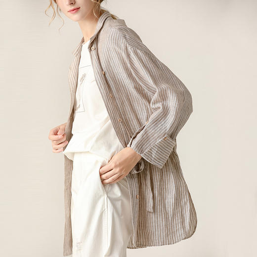 famecoco范可儿衬衫开衫慵懒中长款棉质开衫F203AB002 商品图0