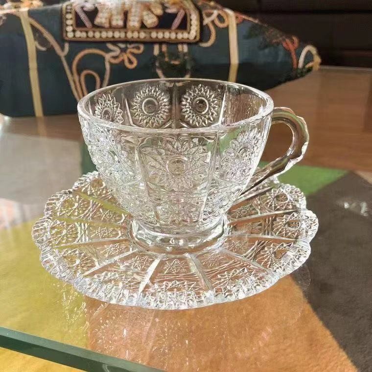 新款北欧ins网红咖啡馆复古浮雕咖啡杯碟单品拿铁杯玻璃茶杯套装