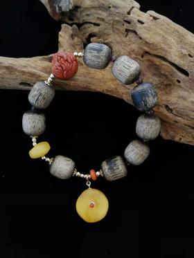 5F JADE吉祥灵玉 琥珀沉香手链