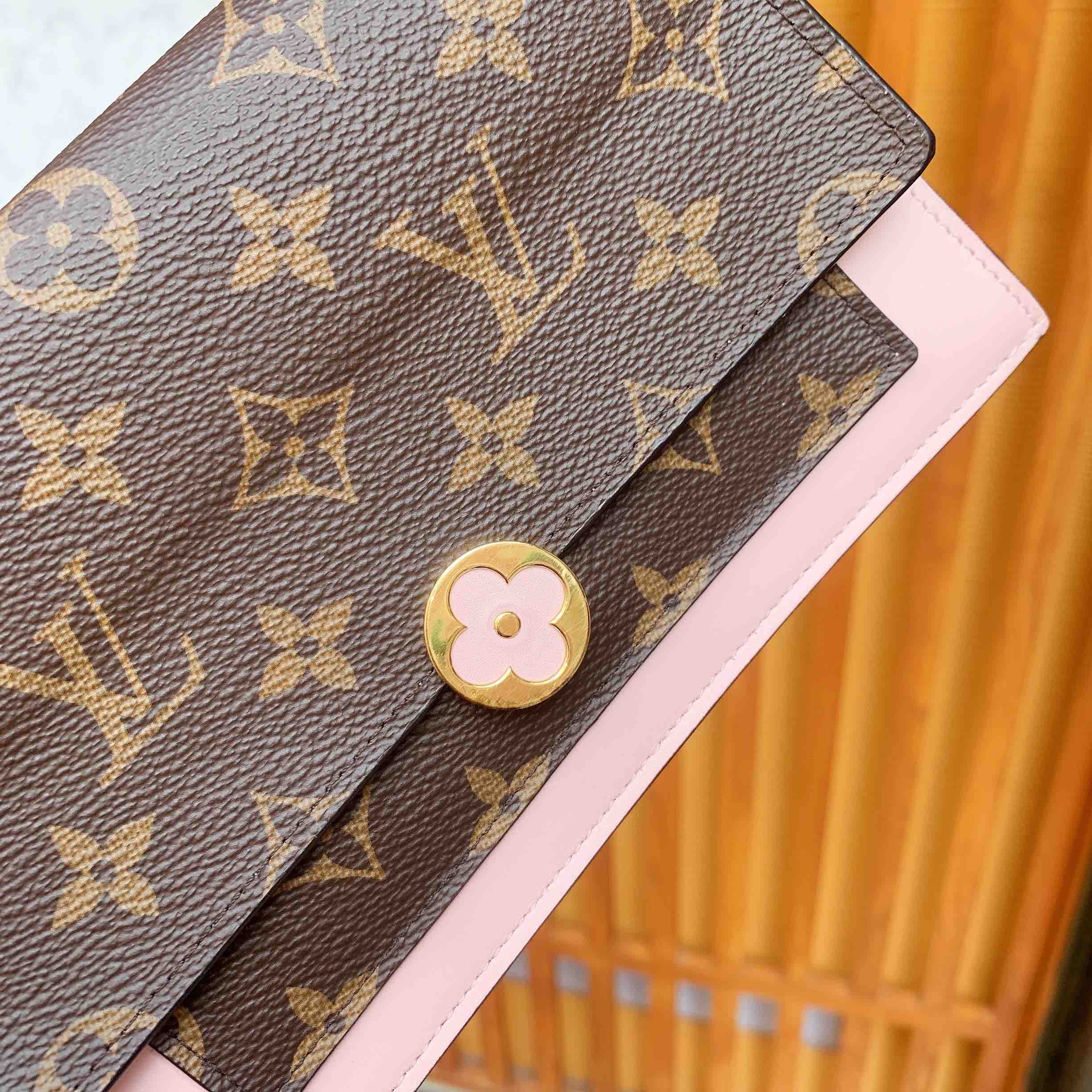 正品二手 lv flora 老花拼皮 woc 斜挎包