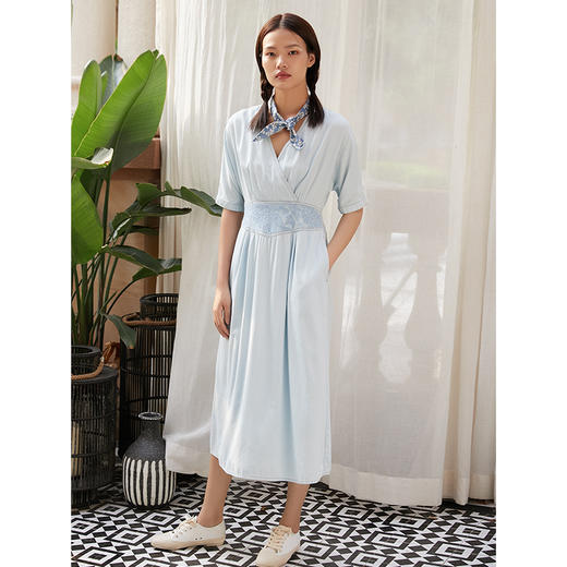 Famecoco范可儿赫本连衣裙复古高腰刺绣中长连衣裙F203FA038 商品图0