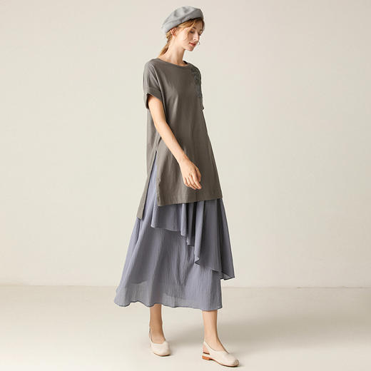 famecoco范可儿T恤短袖宽松绣花休闲中长款上衣F203BB001 商品图3