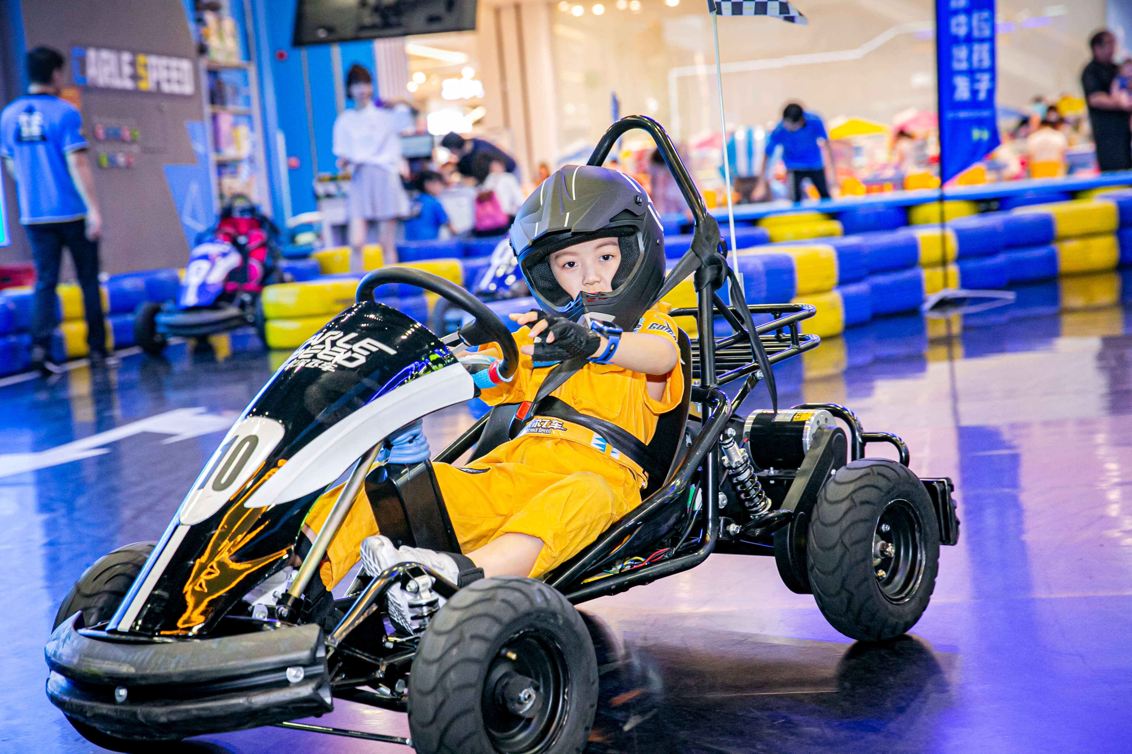 9抢卡尔飞车卡丁车10分钟体验(约40圈)!感受速度与激情,尽炫车技!