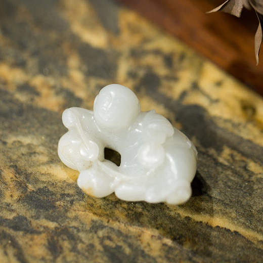 清乾隆 和田玉刘海戏金蟾把件 商品图1