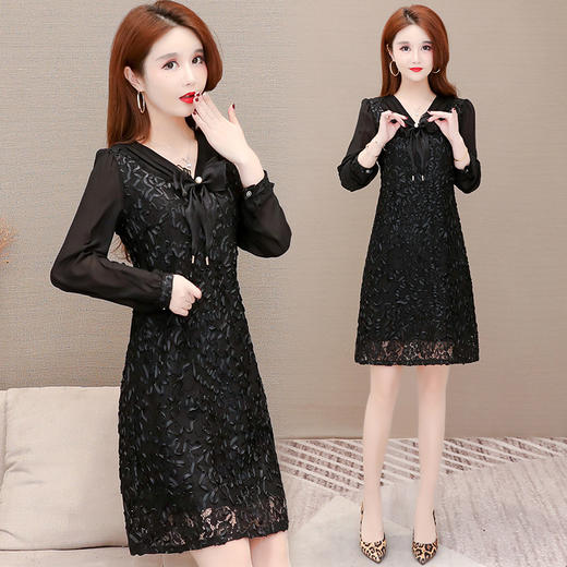 YWE  KED91502蕾丝连衣裙女中长款气质减龄 商品图1