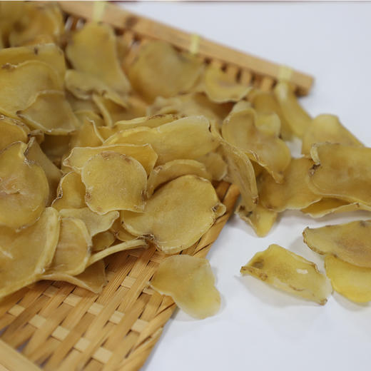 【长阳土家族年味腊肉\腊鱼礼包】老巴王腊猪蹄500g+腊排骨500g+腊香肠500g+干土豆果250g+干豆角250g 商品图8