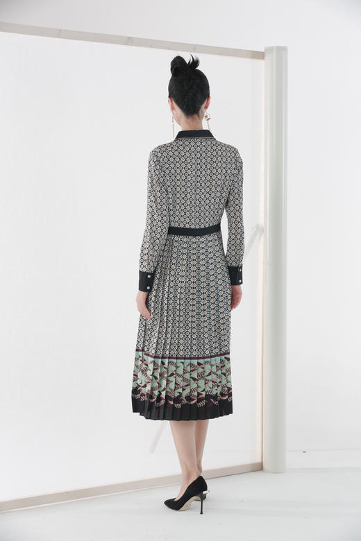 3S5673--玄青色连衣裙 商品图2